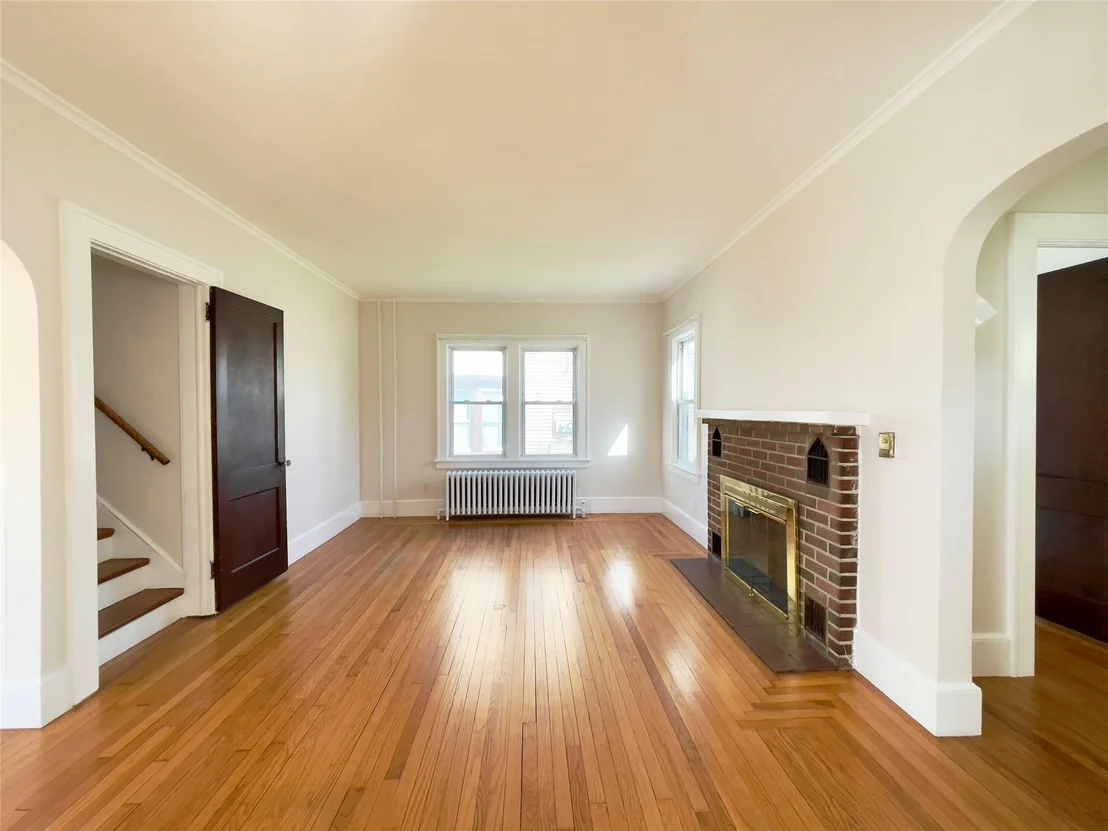Photo of 4409 Albany Post Road
