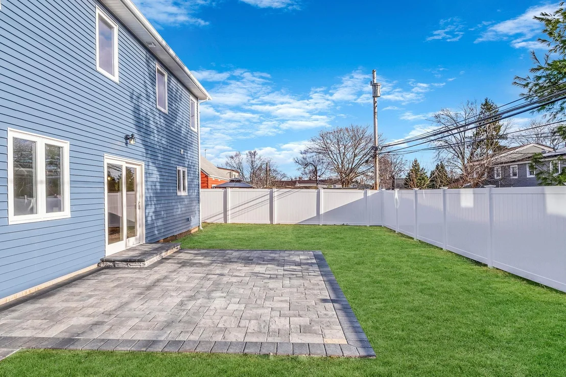 Photo of 72 Crescent Lane