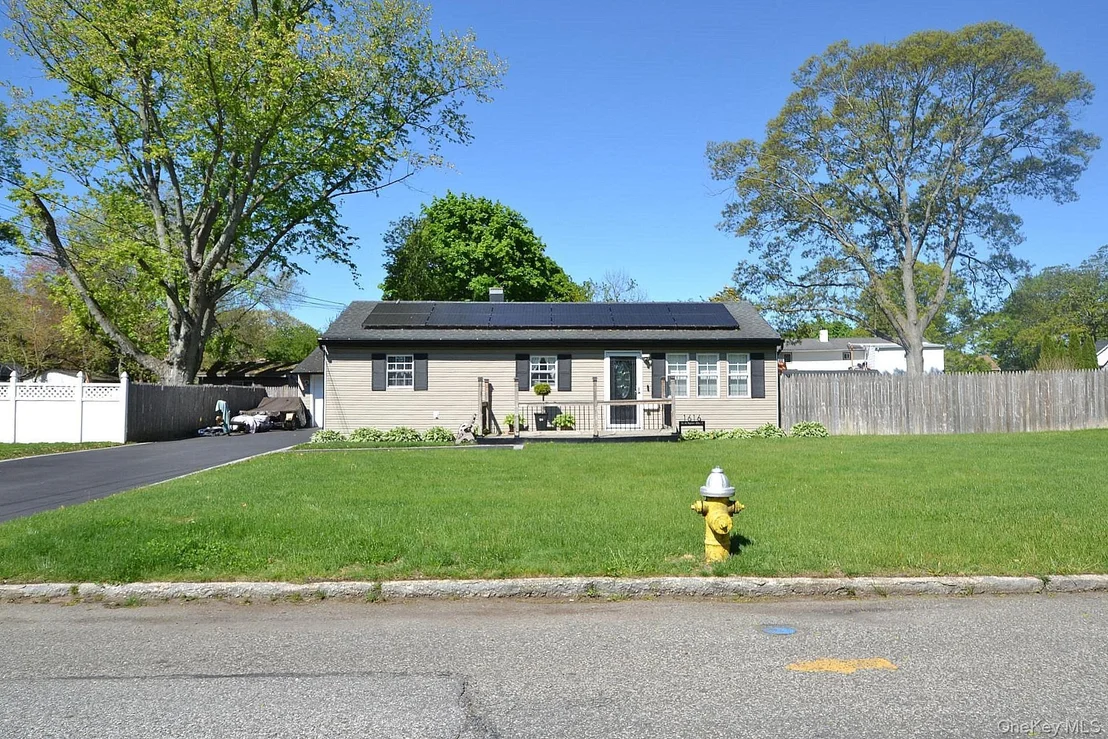 Photo of 1616 Baldwin Boulevard