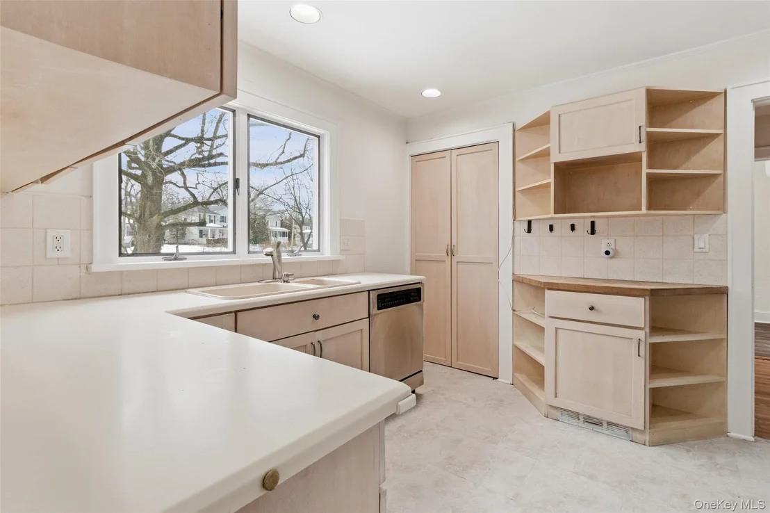 Photo of 23 Garretson Road