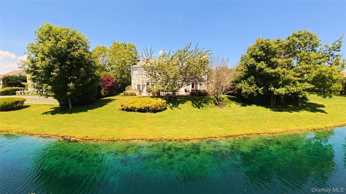 Photo of 38 Hamlet Woods Drive