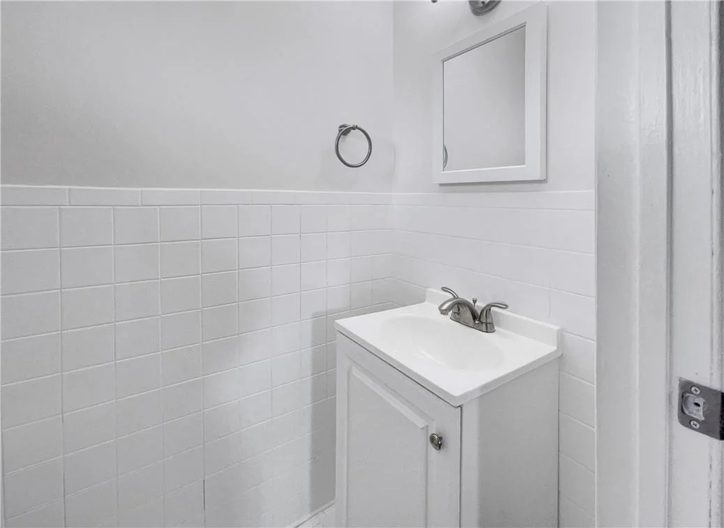 Photo of 8 Naples Avenue