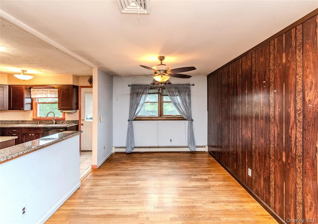 Photo of 6 Bates Circle