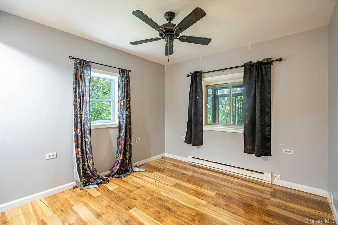 Photo of 8 Edwards Lane