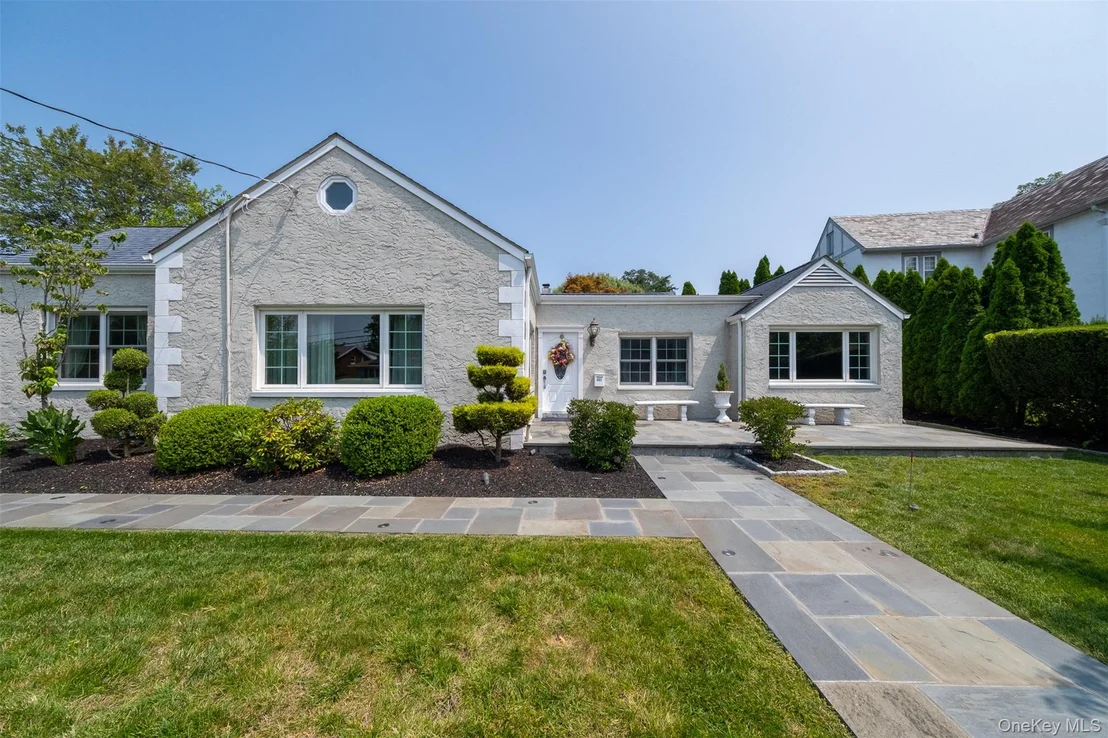 Photo of 982 Split  Rock Road