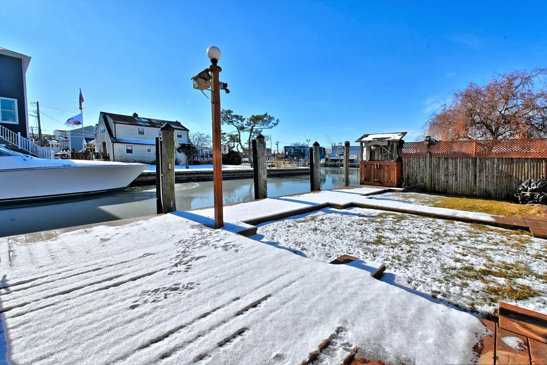 Photo of 48 Pershing Avenue