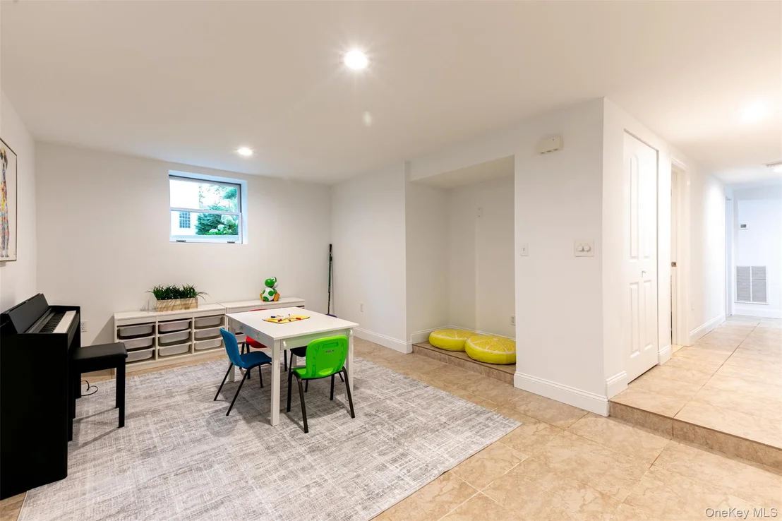 Photo of 8 Belmont Avenue