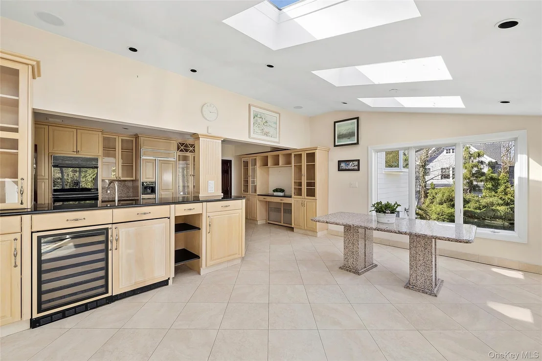 Photo of 6 Luquer Road