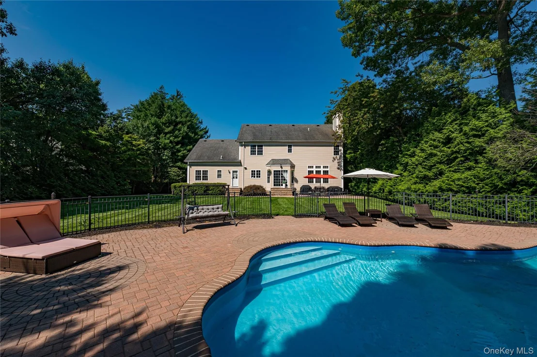 Photo of 61 Hillside Avenue