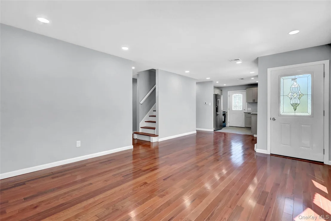 Photo of 339 Barton Avenue
