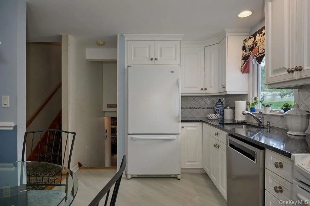 Photo of 8 Carroll Drive