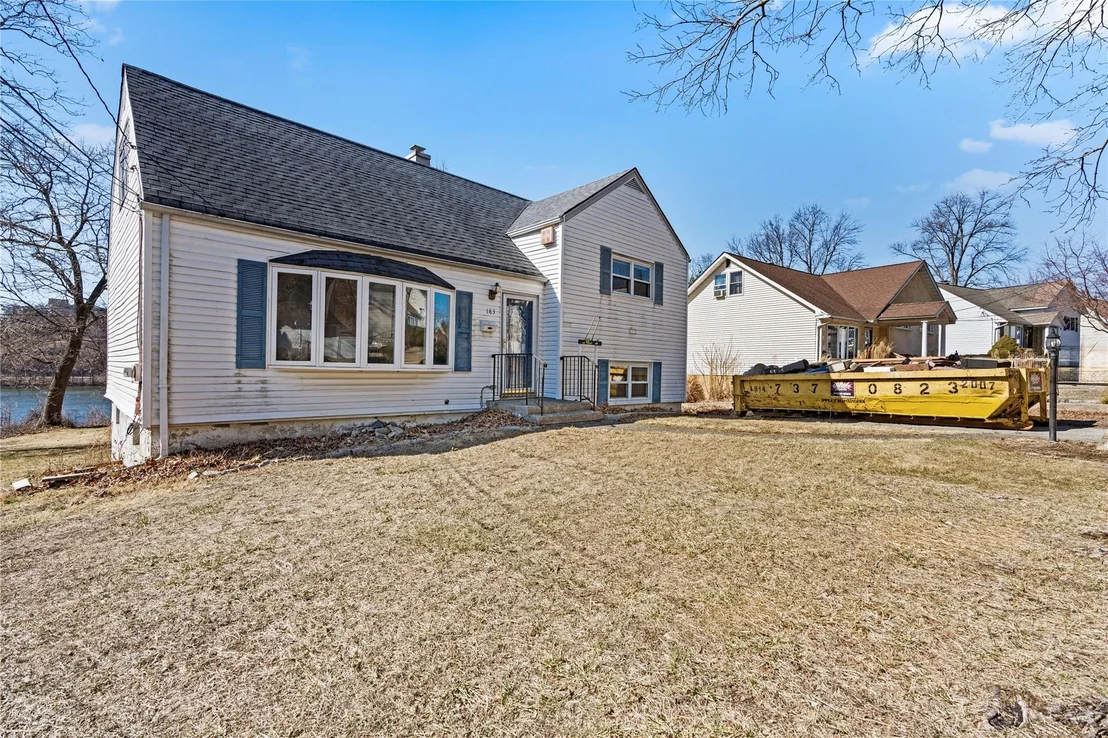 Photo of 183 Pembrook Drive