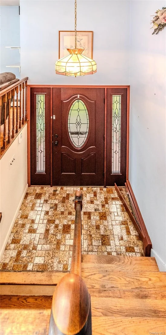 Photo of 6 Bates Circle