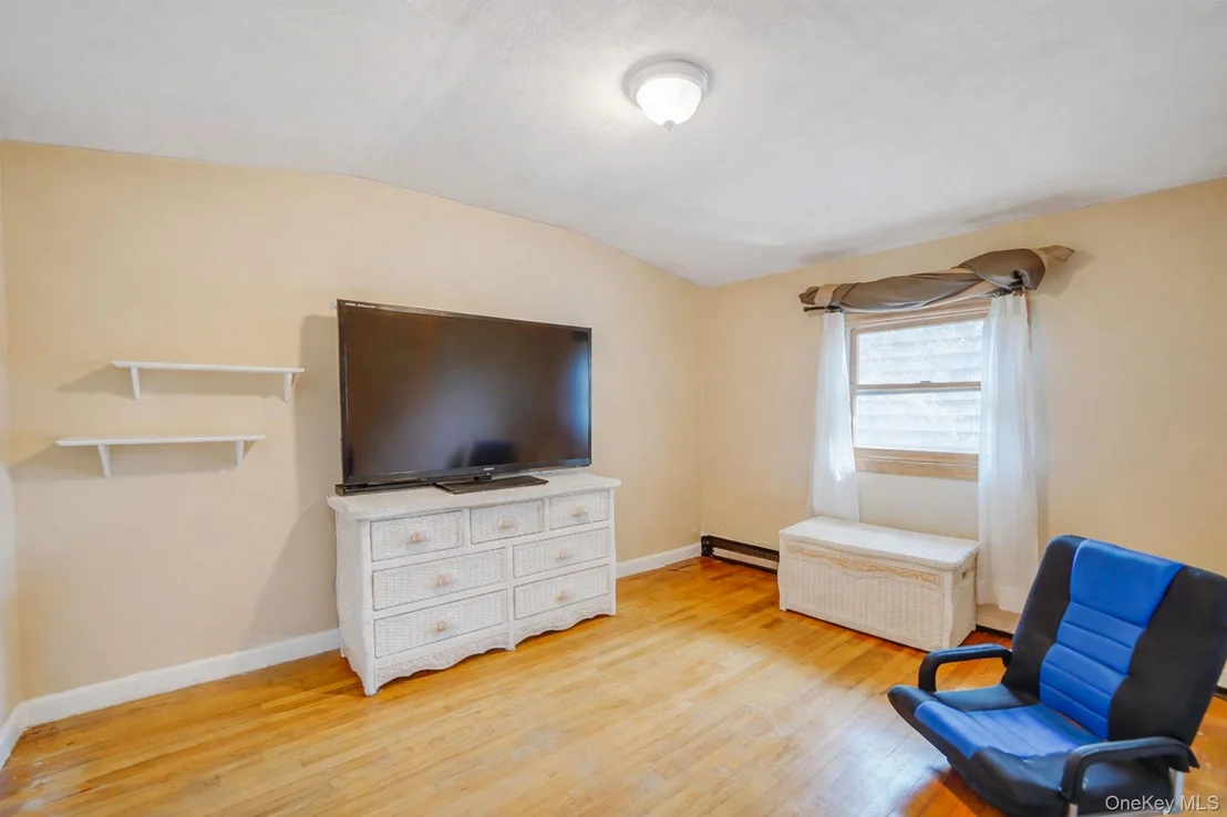 Photo of 229 4th Street