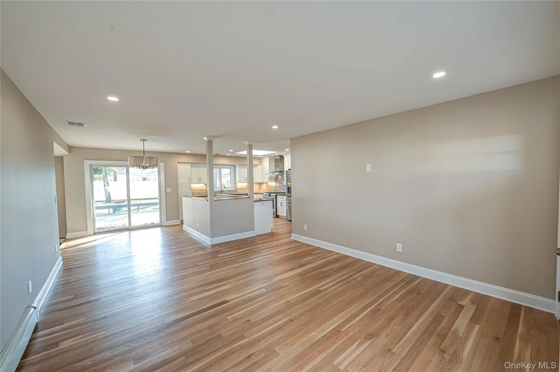 Photo of 31 Boulevard Avenue