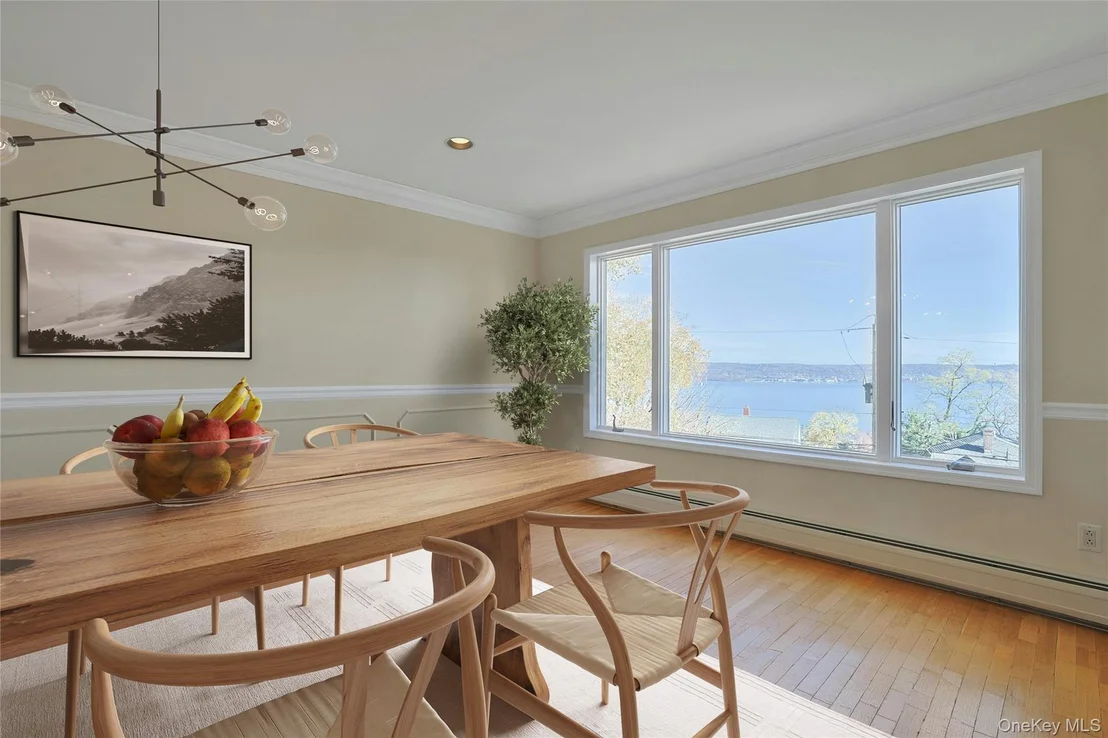 Photo of 235 S Boulevard