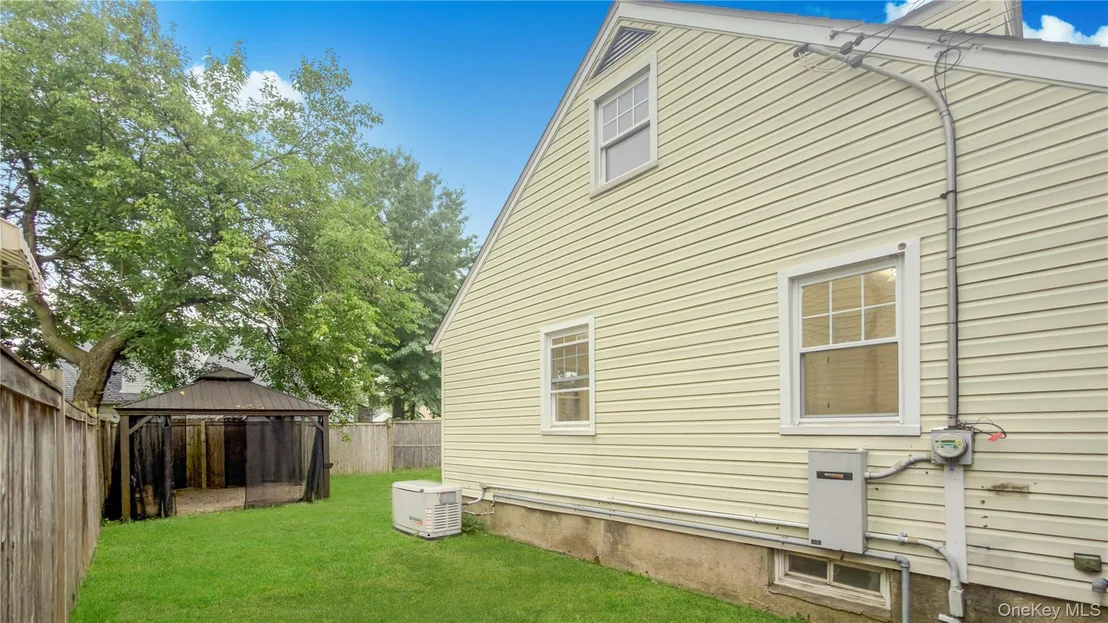 Photo of 6 Harold Avenue