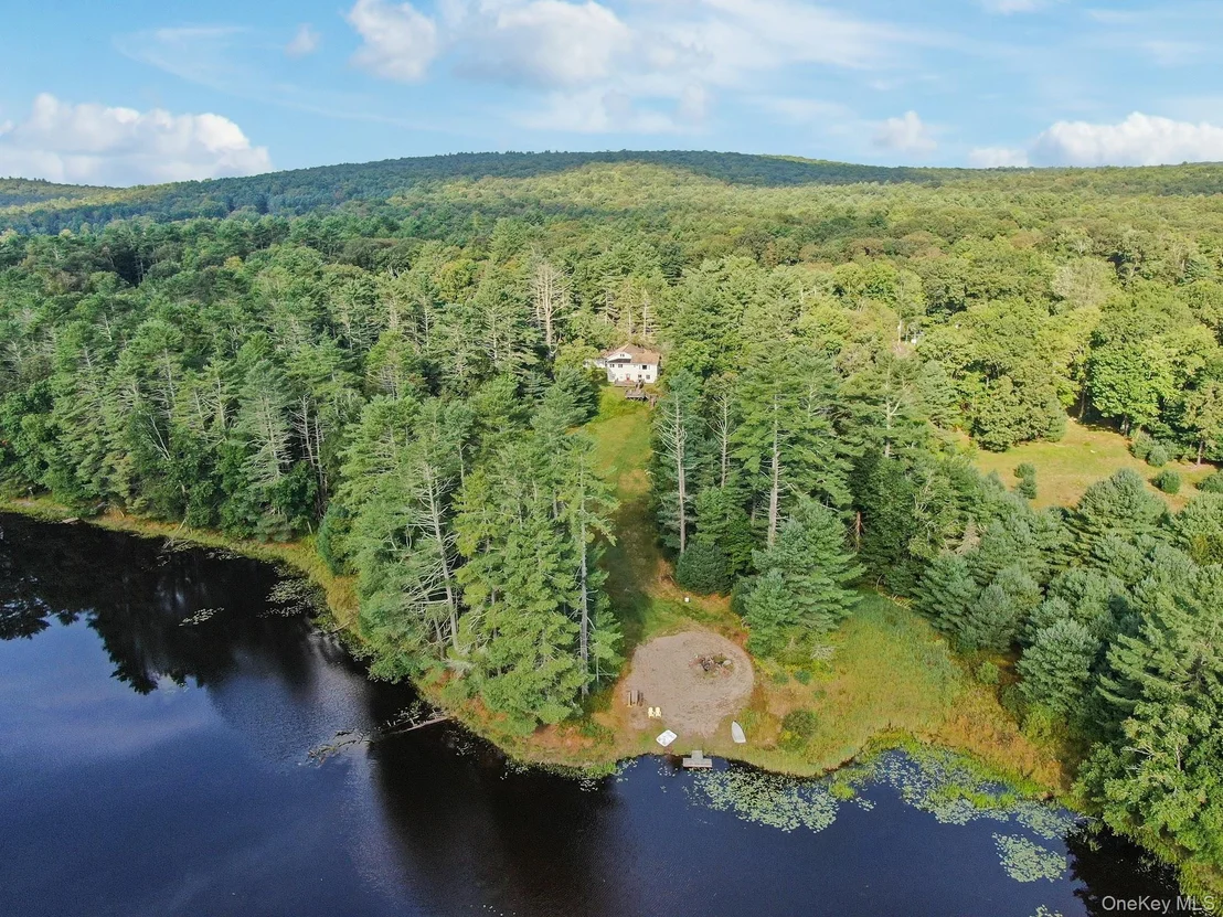 Photo of 86 Beaver Brook Road