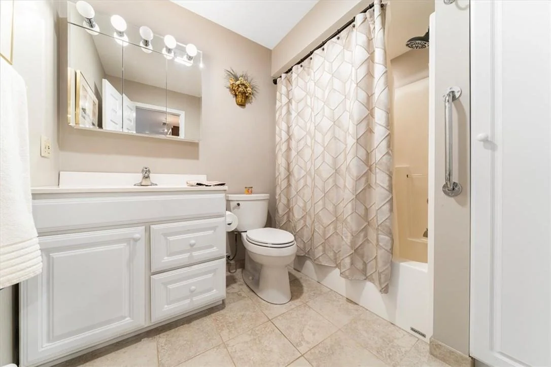 Photo of 46 Brookview Drive