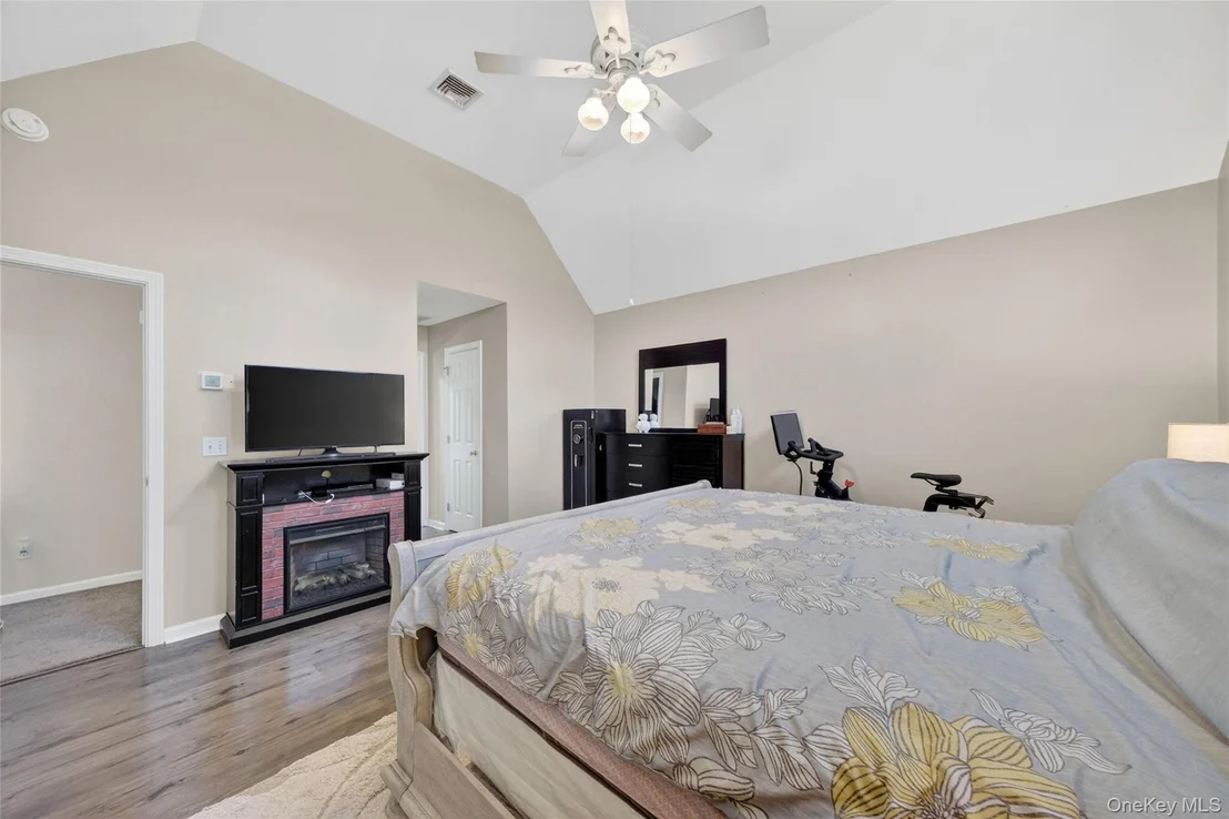 Photo of 72 Brookside Lane
