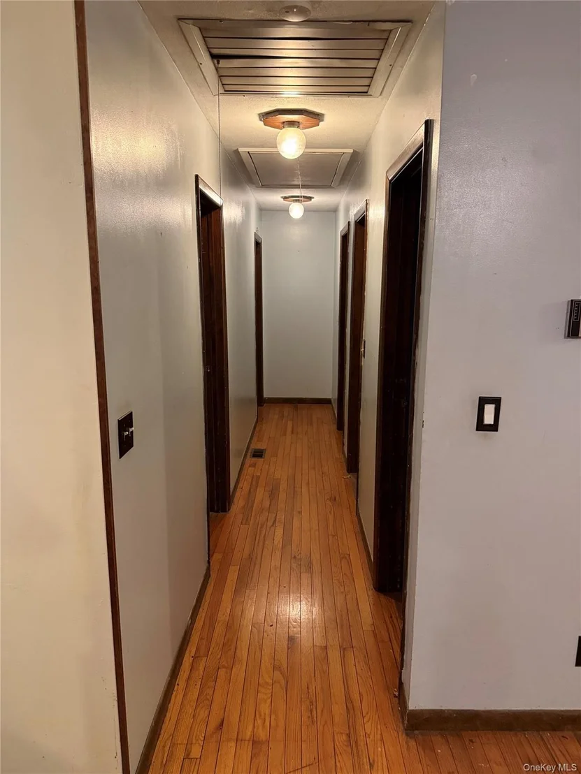 Photo of 11 Beekman Drive