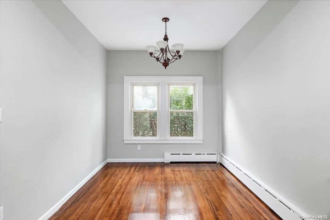 Photo of 187 Plainview Road