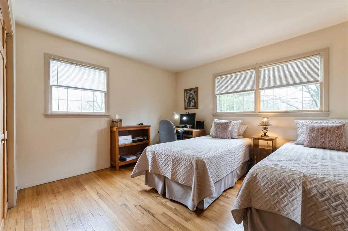 Photo of 6 Hampton Road