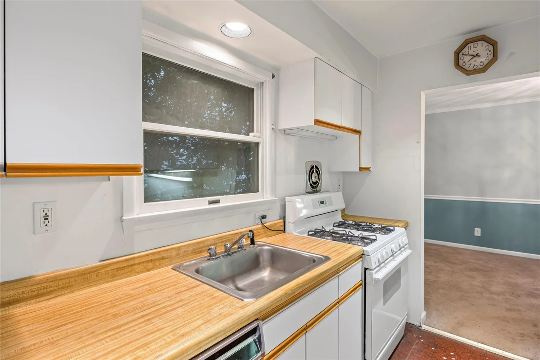 Photo of 8 Farmedge Road