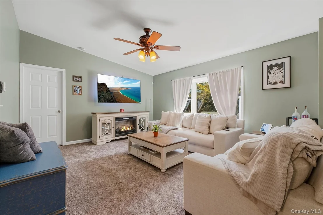 Photo of 47 Stringham Road