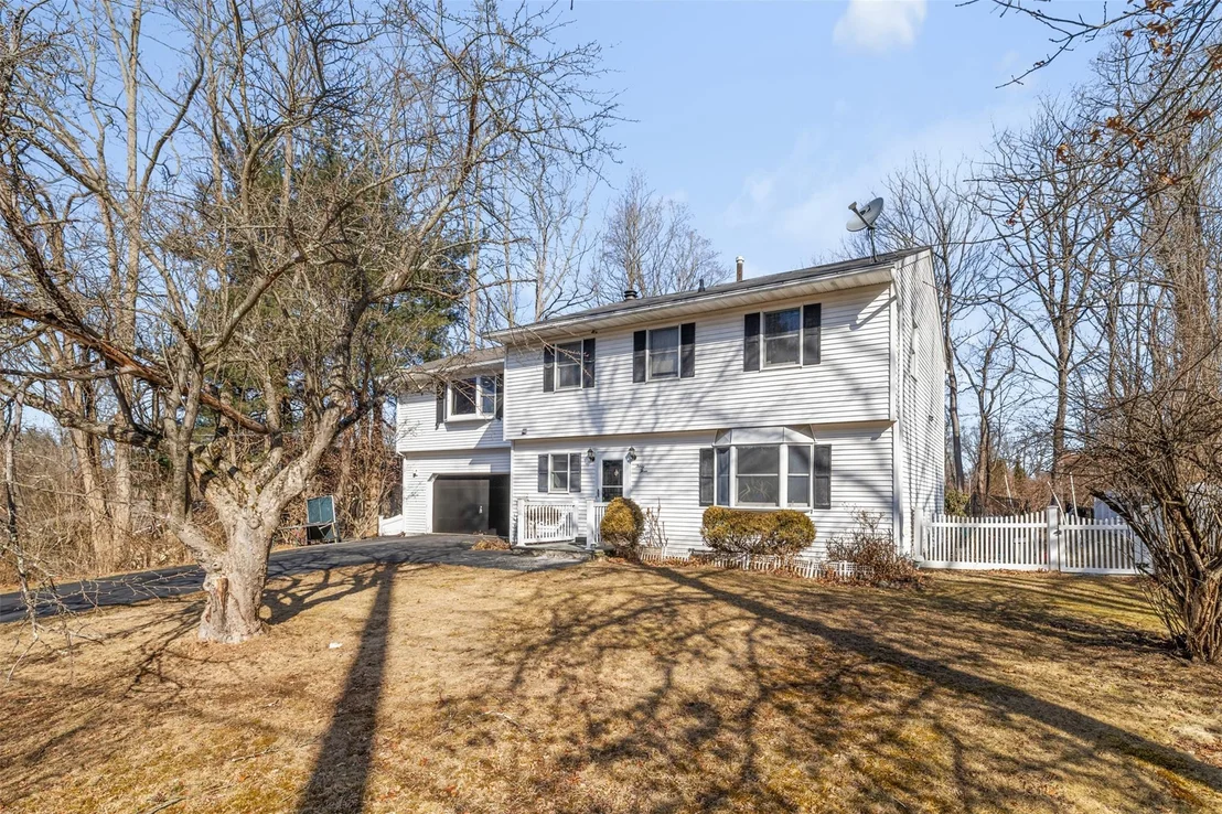 Photo of 33 Ireland Drive