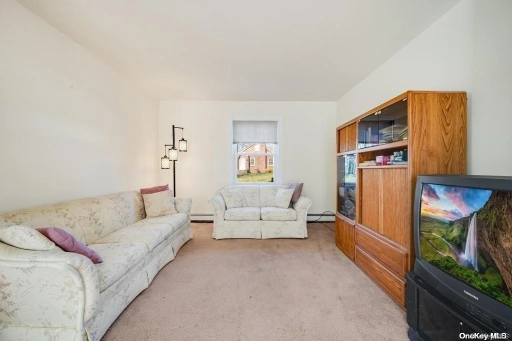 Photo of 7 Hoffman Drive