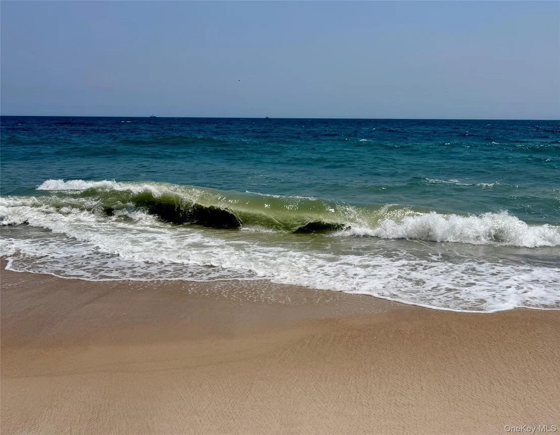 Photo of 699 Dune Road