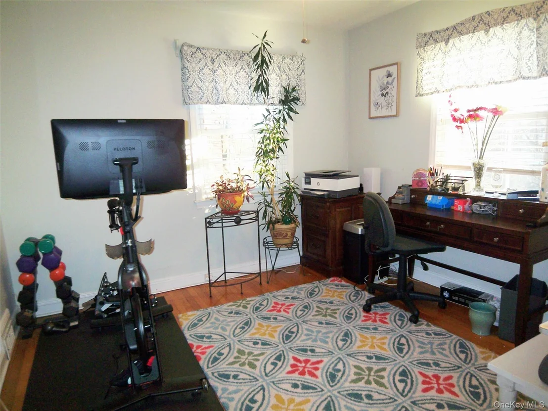 Photo of 40 Harding Parkway
