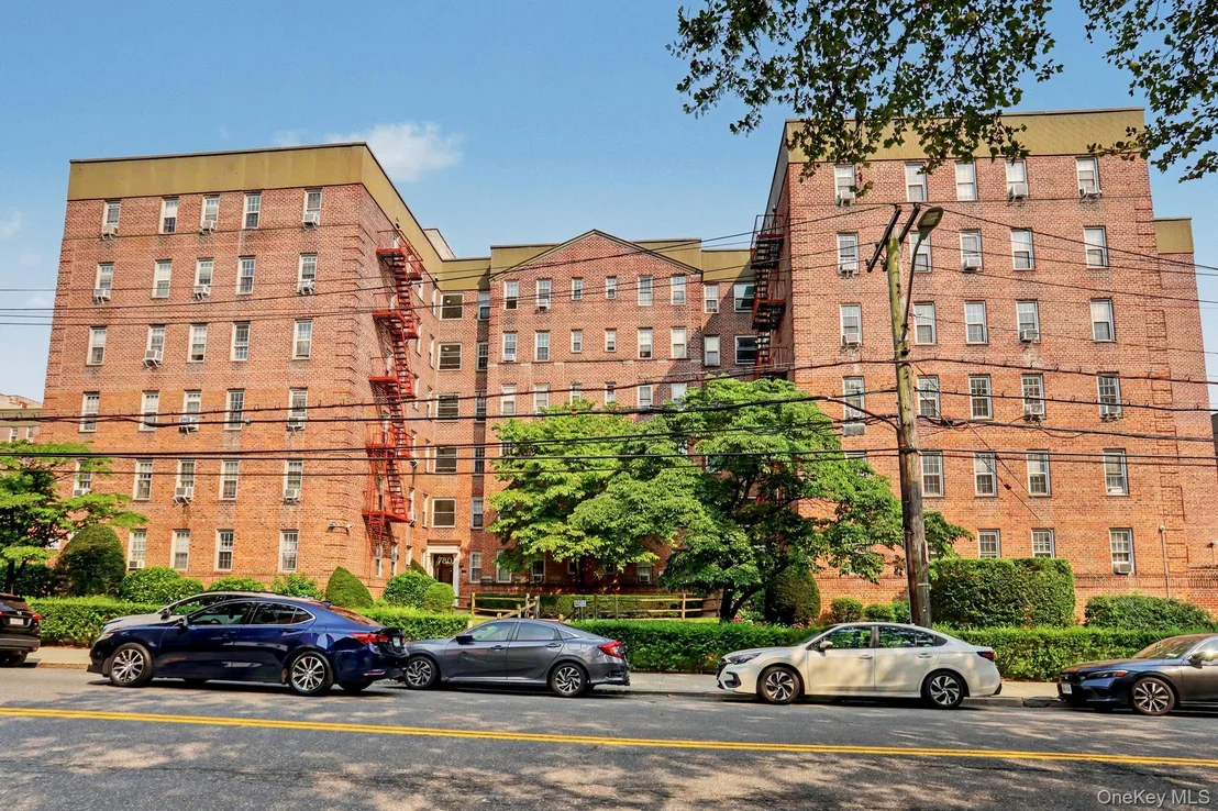 Photo of Unit B47 at 776 Bronx River