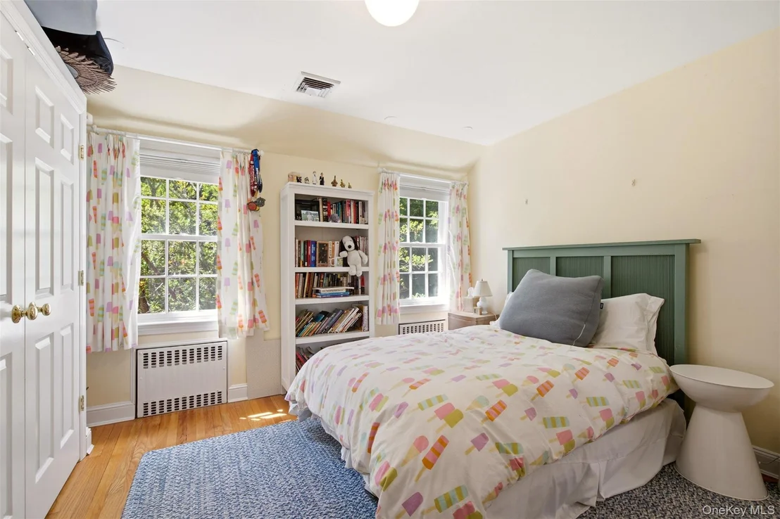 Photo of 2 Saint Marks Place