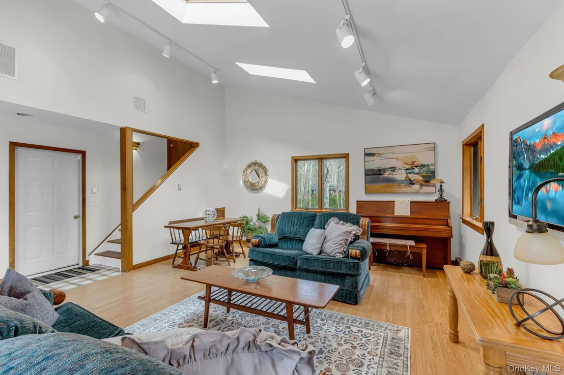 Photo of 21 Sager Lane