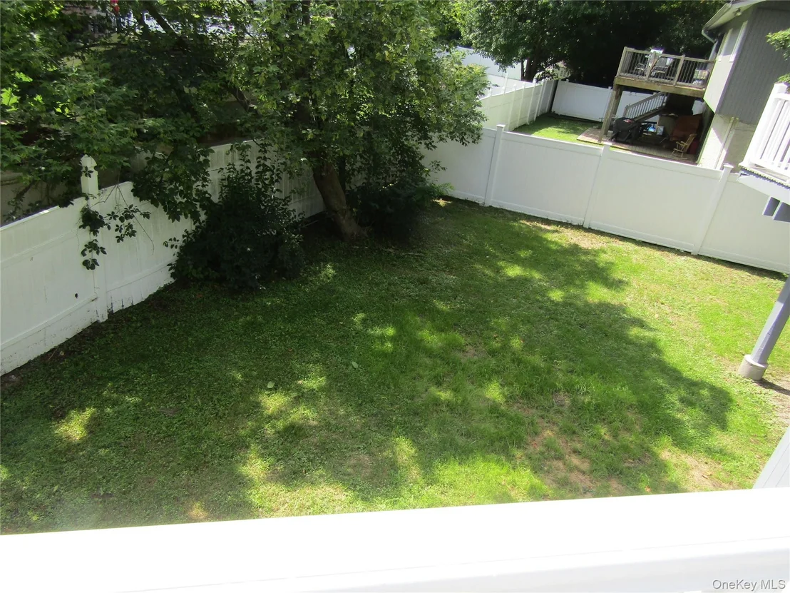 Photo of 374 Sprout Brook Road