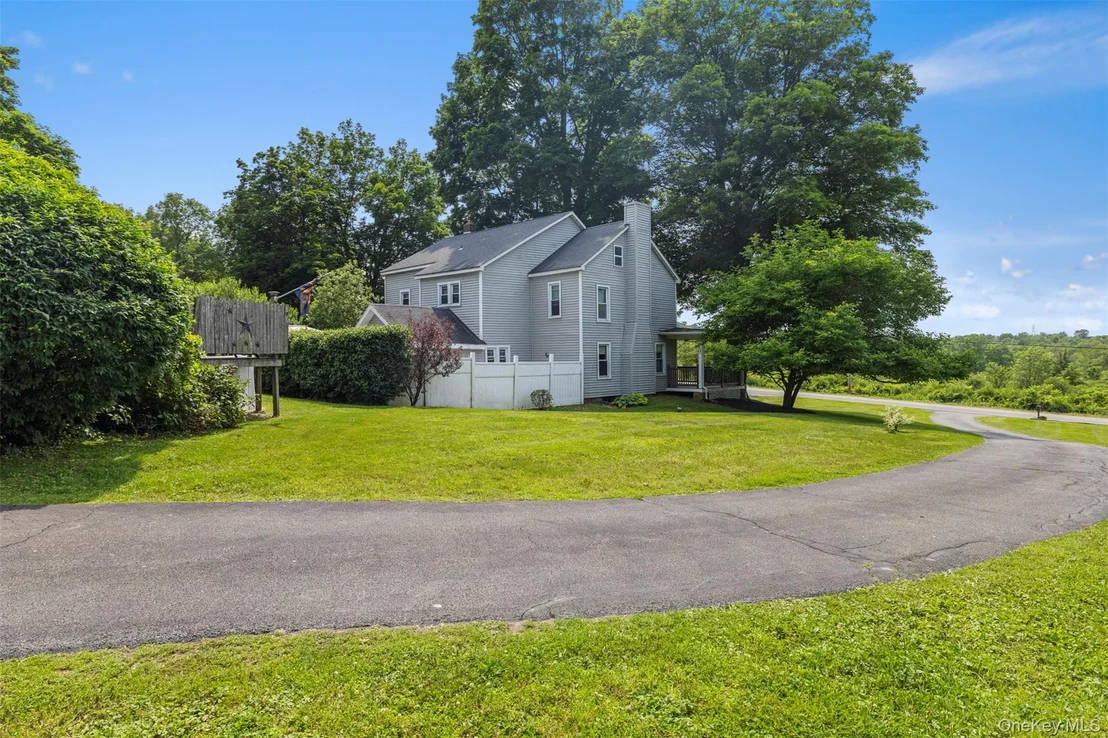 Photo of 421 Orchard Drive