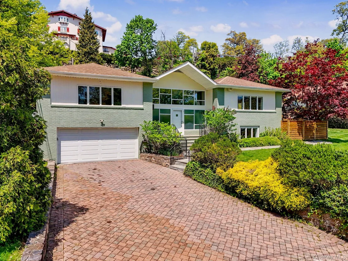 Photo of 151 Devon Road