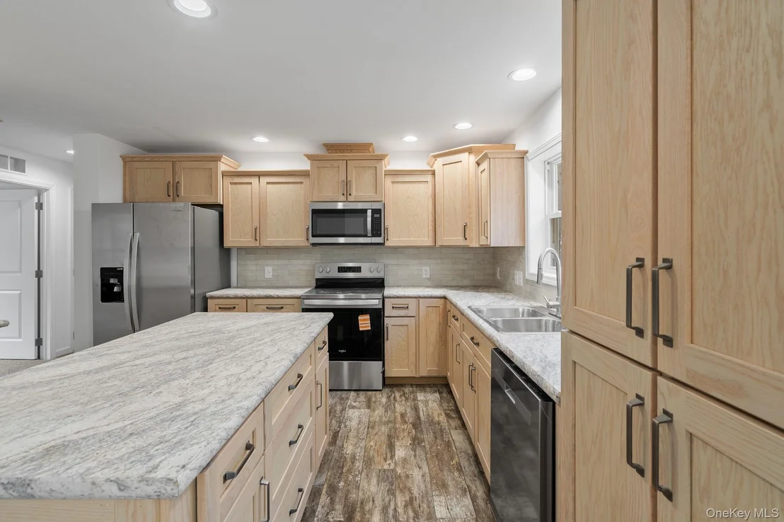 Photo of 45 Pinehurst Drive W