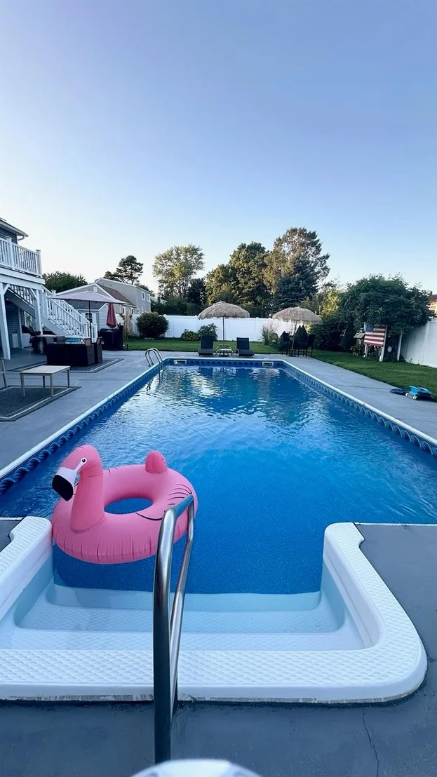 Photo of 7 Redpine Drive