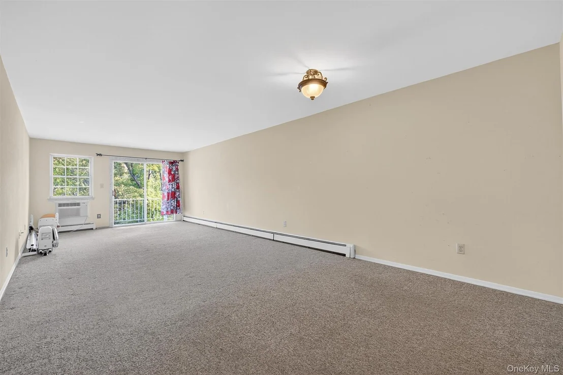 Photo of Unit EC8 at 1840 Crompond Road