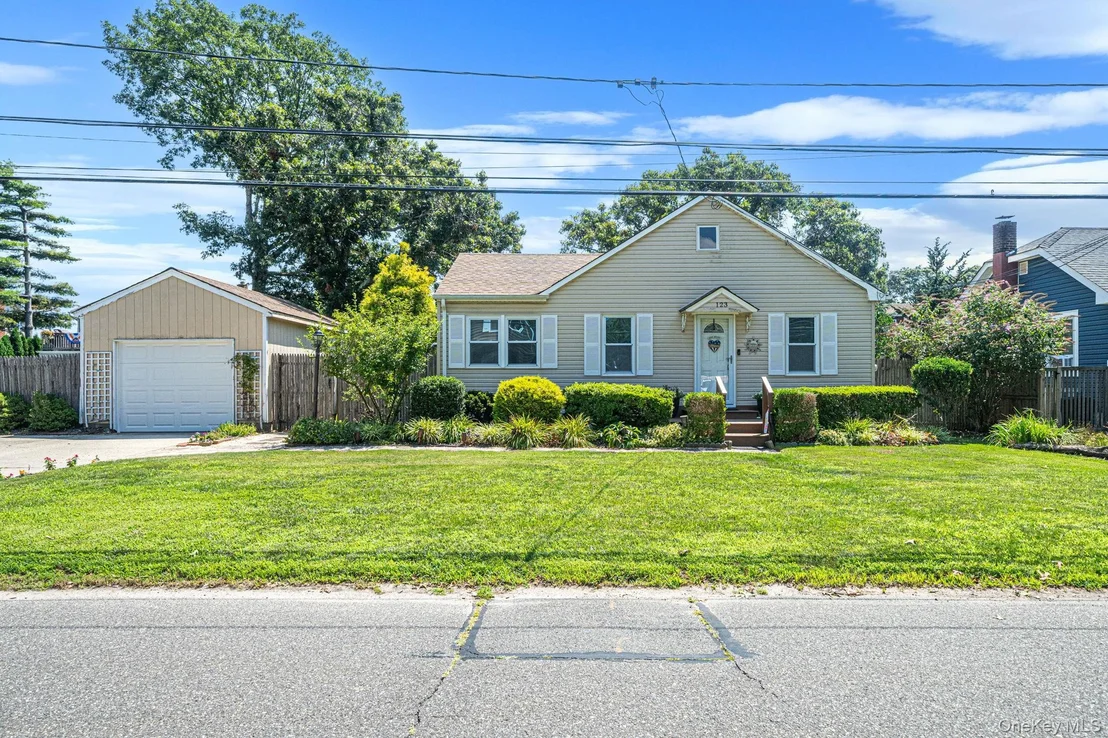 Photo of 123 Clinton Avenue