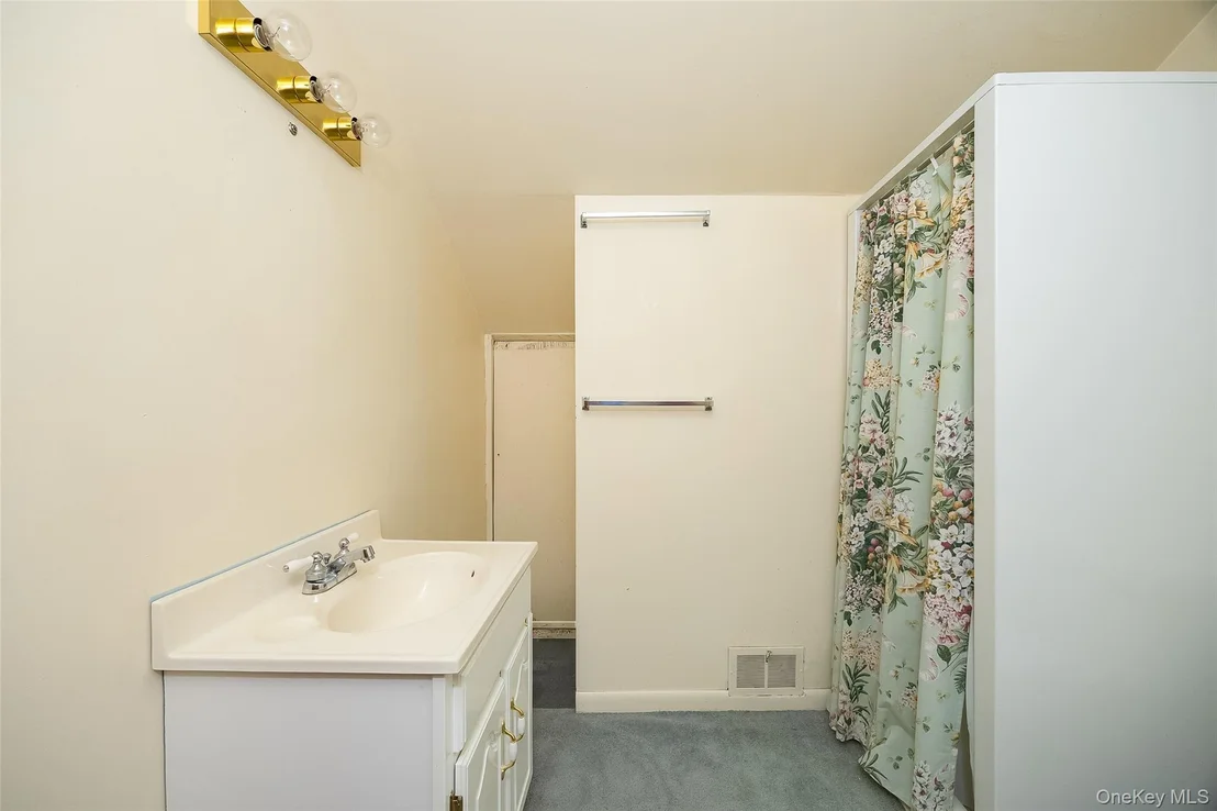 Photo of 37 Florence Avenue