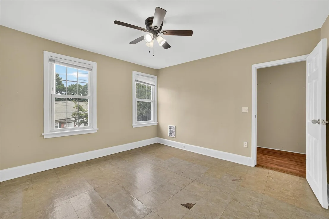 Photo of 31 Maple Avenue