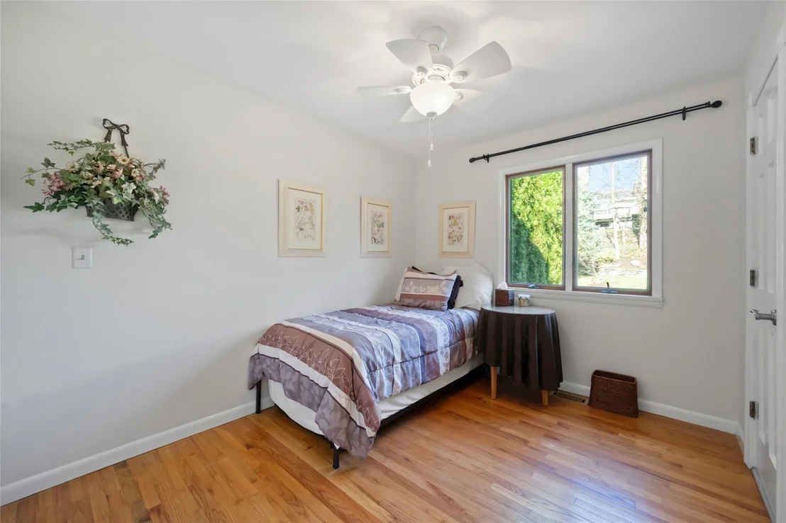 Photo of 131 Barton Road