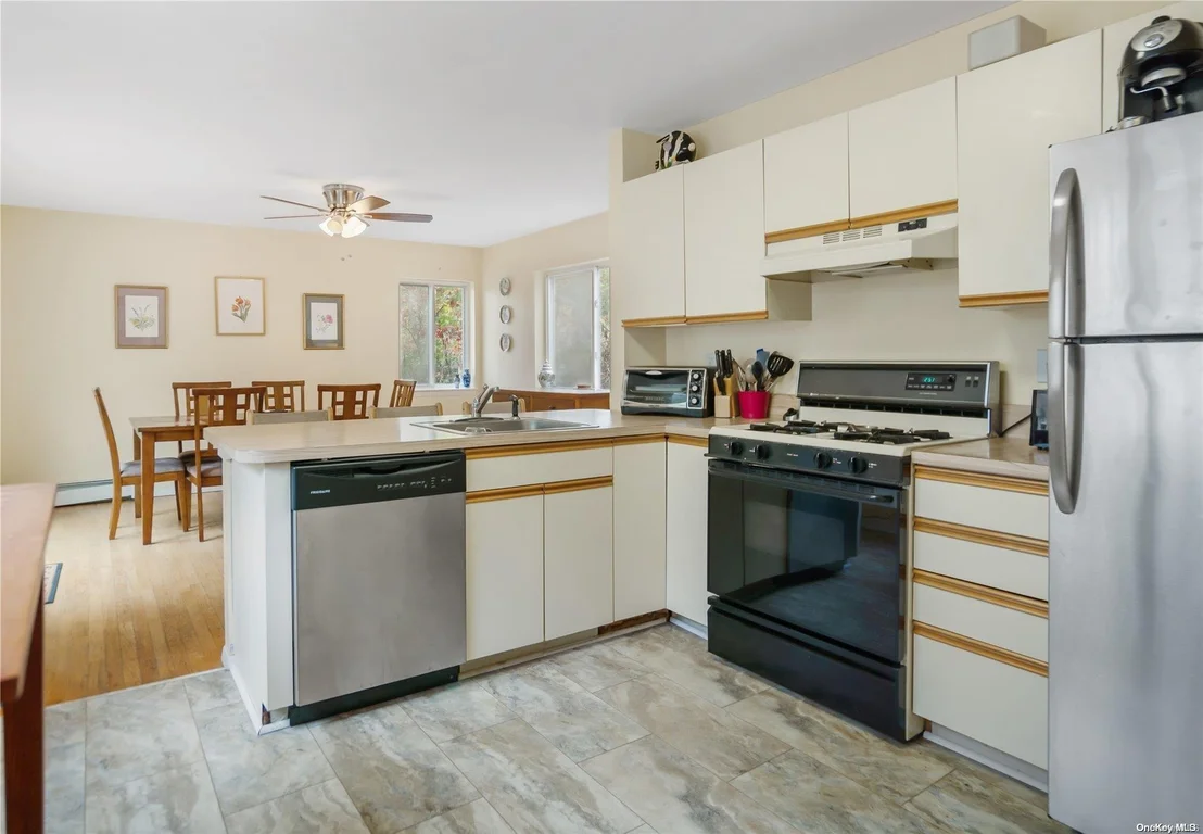 Photo of 18 5th Avenue