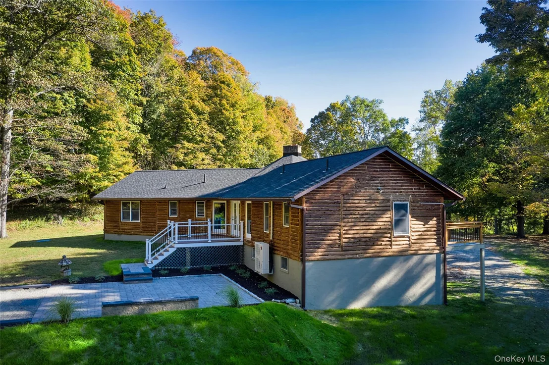 Photo of 568 Oak Summit Road