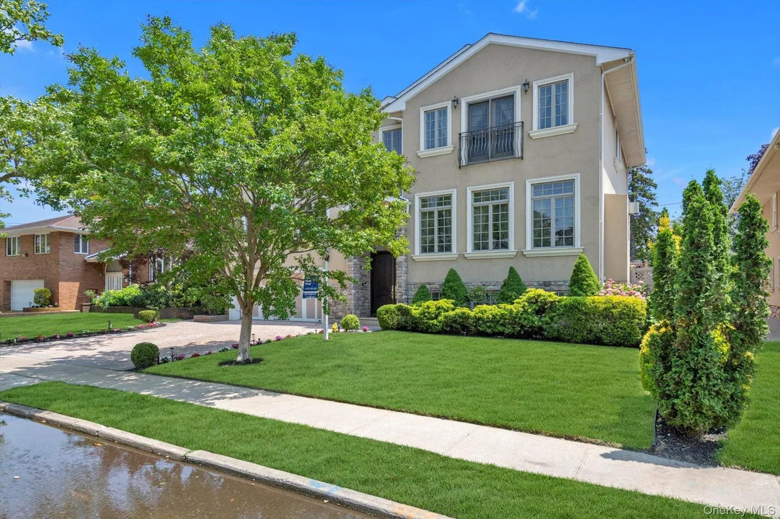 Photo of 760 Hillcrest Place