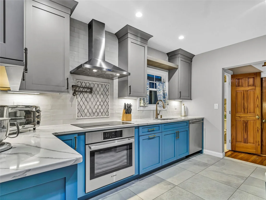 Photo of 108 Vincent Avenue